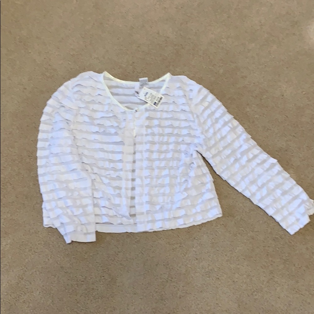 Women’s ruffled light sweater